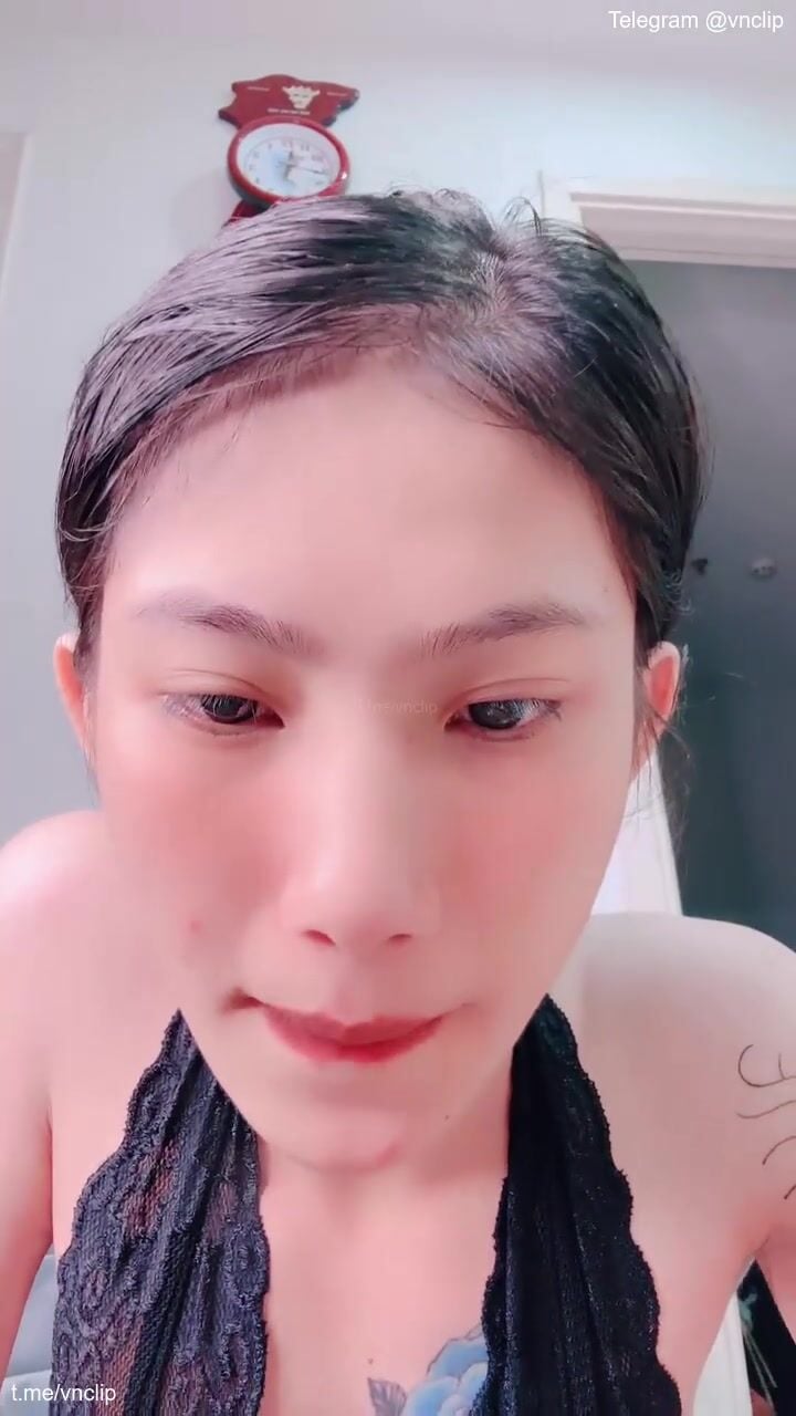 Phòng live yylive idol tiktok Huỳnh Bảo Trân bím hồng vú bự live show khỏa thân p1
